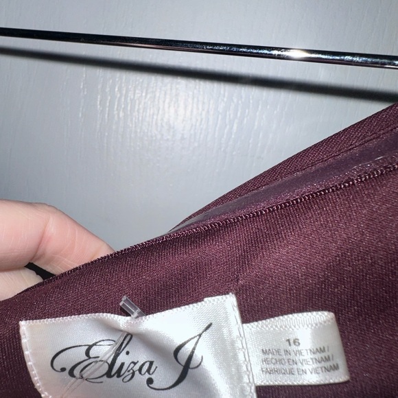 NEW WT Eliza J Women’s Size 16 Sequin Gown Sleeveless Mermaid Style Purple - Picture 10 of 16